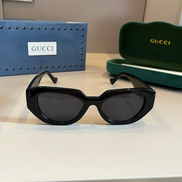 Gucci Women\'s Designer Sunglasses main image 5